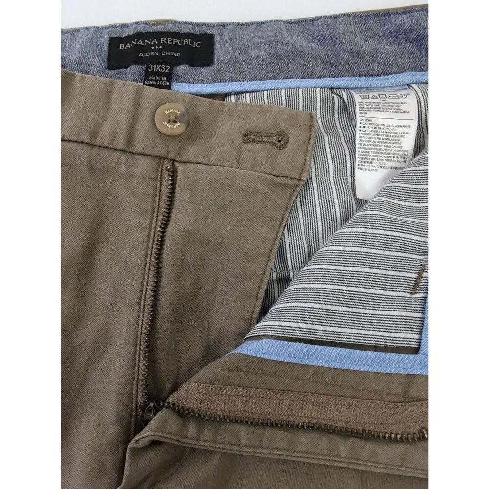 Banana Republic Aiden Chino‎ Pants Mens 31x32 Khaki Slim Fit Flat Front Preppy